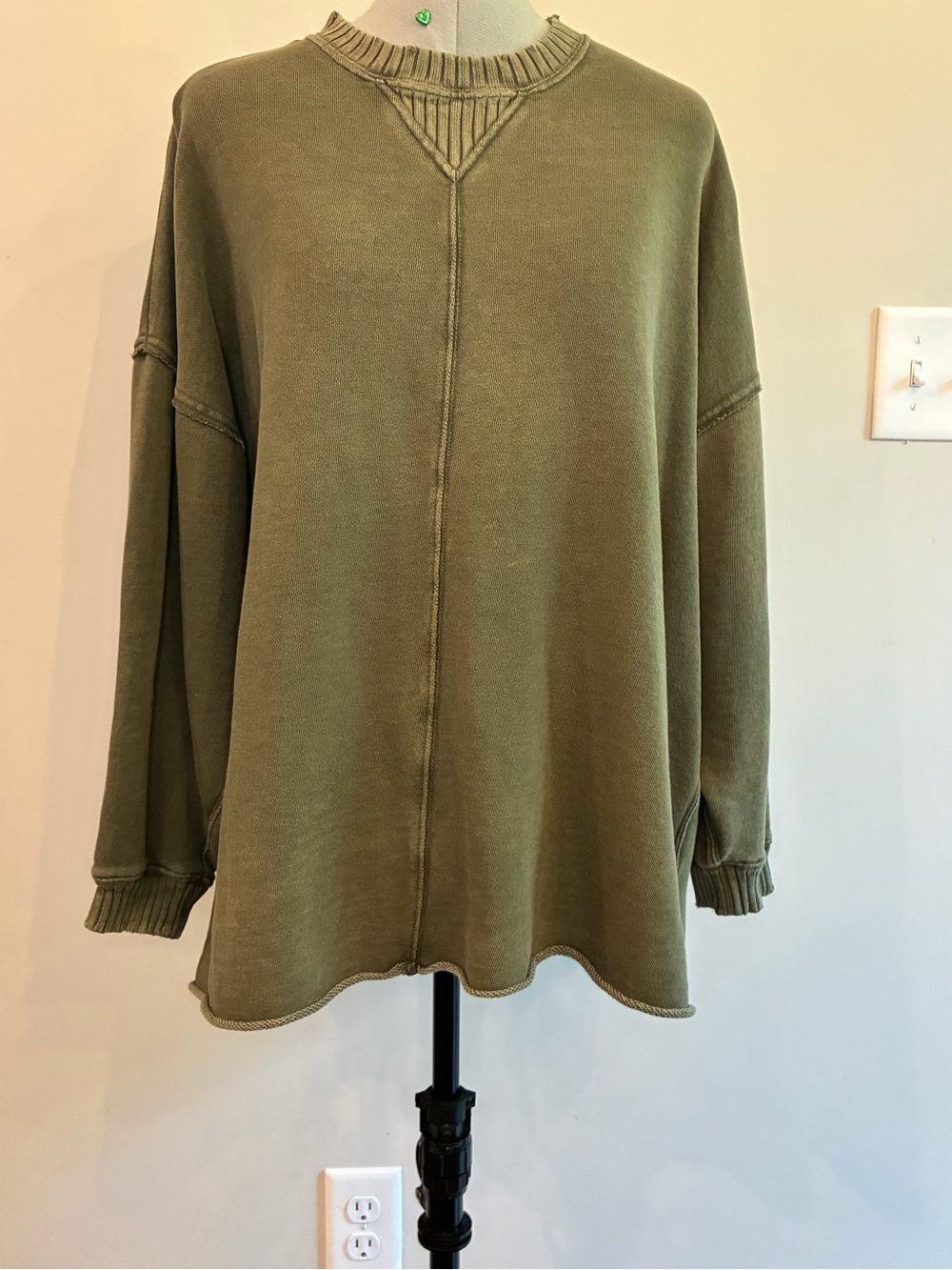 Aerie Oversized Olive Green Crew Neck Sweatshirt